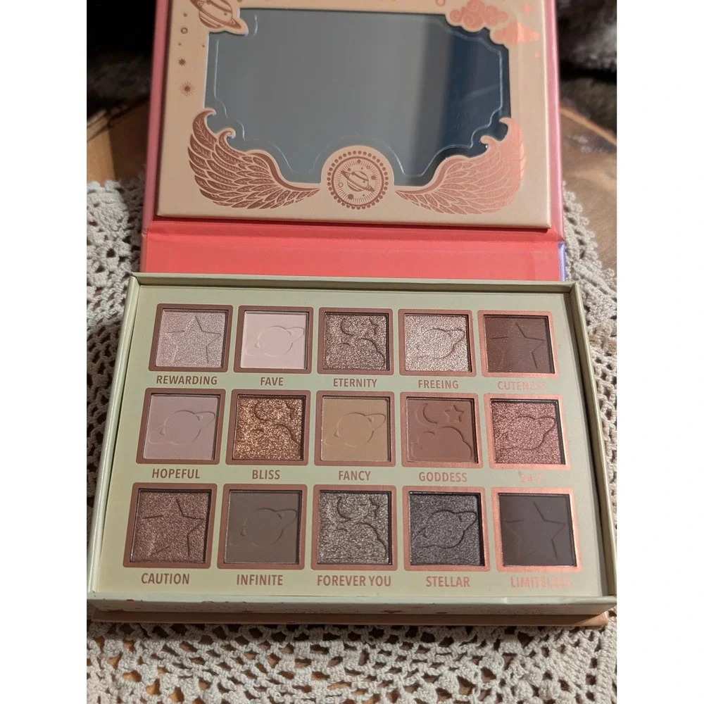 NIB Moira Chasing Eternity Celestial Series Palette 15 Pressed Pigments